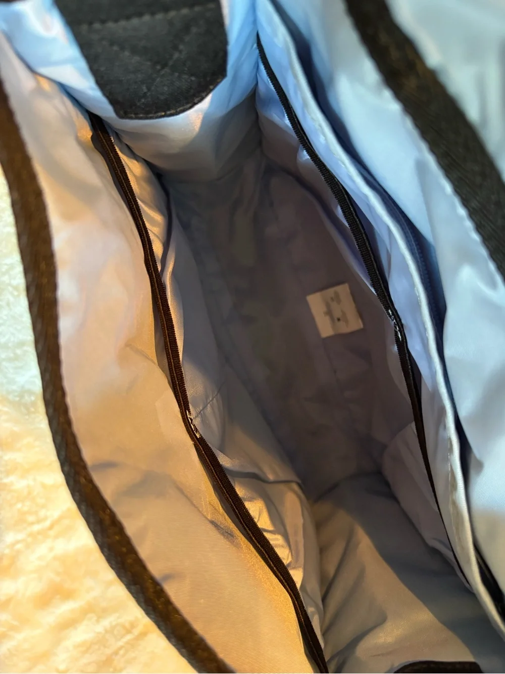 NWT Lesportsac Ryan monogram jacquard Black Nylon Crossbody Bag